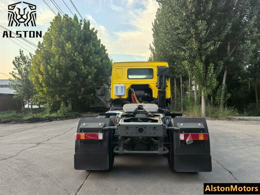 Used Howo 6x4 Tractor Head 380HP with Sinotruk D10.38 Engine for Sale in Ghana