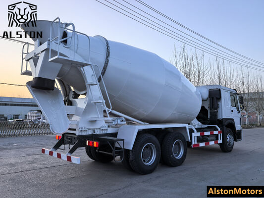 Used HOWO 371HP 6x4 Concrete Mixer Truck (RHD) for Sale in Guyana