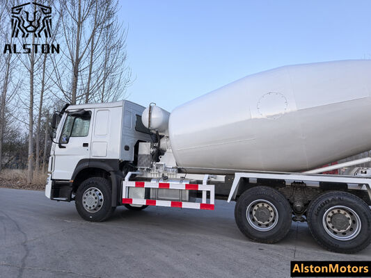 Used HOWO 371HP 6x4 Concrete Mixer Truck (RHD) for Sale in Guyana