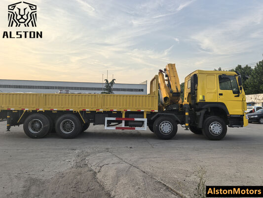 Used HOWO 8x4 Crane Truck with 12 Ton XCMG for Sale in Ghana (371HP LHD)