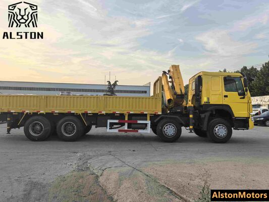 Used HOWO 8x4 Crane Truck with 12 Ton XCMG for Sale in Ghana (371HP LHD)