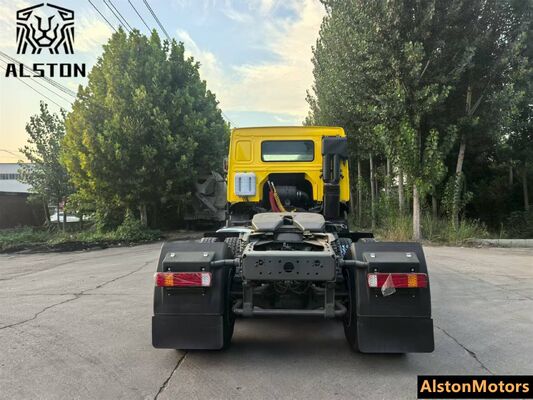 Used Sinotruk Howo 6x4 Tractor Truck for Sale in Ghana