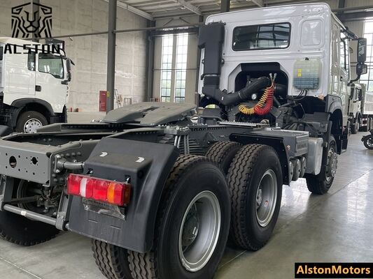 Used HOWO 6x4 400HP Tractor Truck Euro 2 for Sale in Togo