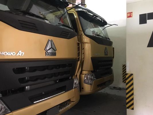 10 Wheeler 6x4 Sinotruck Howo A7 Tractor Head Truck