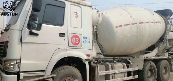 Howo 6x4 Used Concrete Mixer Truck , 10cbm On Site Cement Mixing Truck
