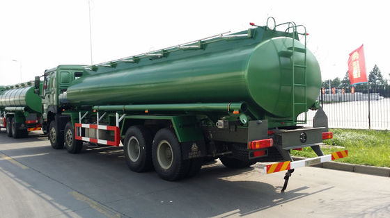 25000L 8x4 Diesel Fuel Tanker Truck Sinotruk Howo 371HP 12 Wheeler