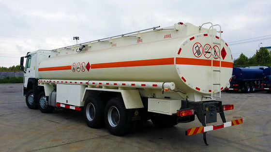 Sinotruk Howo Oil Tanker Lorry 8x4 28000L