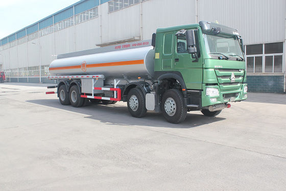 25000L 8x4 Diesel Fuel Tanker Truck Sinotruk Howo 371HP 12 Wheeler