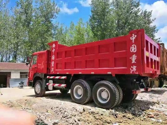 Red Euro 2 Used Howo Trucks , HW76 Cab Second Hand Dumper Truck