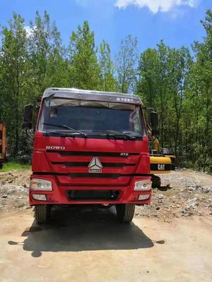 Red Euro 2 Used Howo Trucks , HW76 Cab Second Hand Dumper Truck