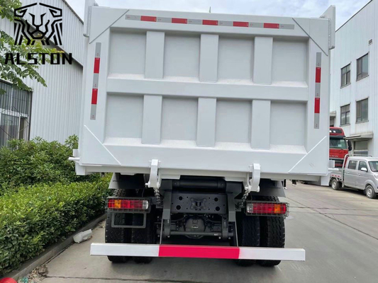 Second Hand Tipper Trucks Hydraulic Lifting With Daily Maintenance